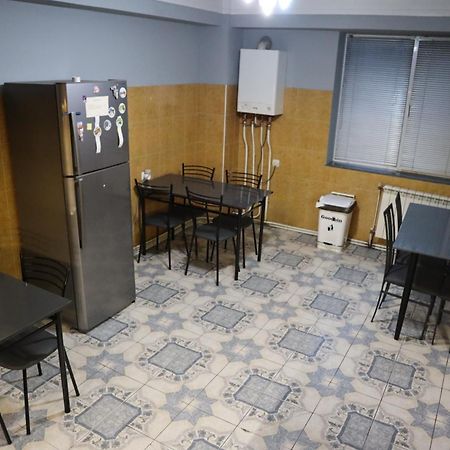 Sweet Sleep Hostel Erevan Esterno foto
