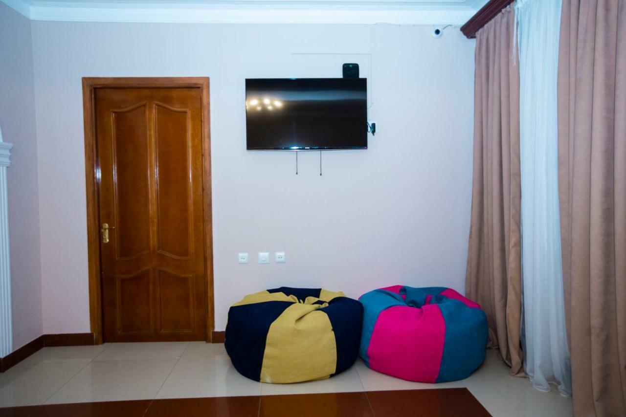Sweet Sleep Hostel Erevan Esterno foto