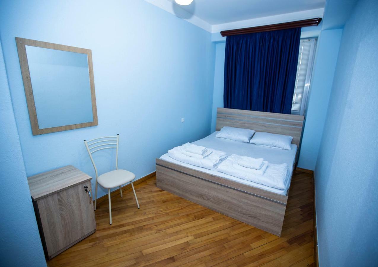 Sweet Sleep Hostel Erevan Esterno foto